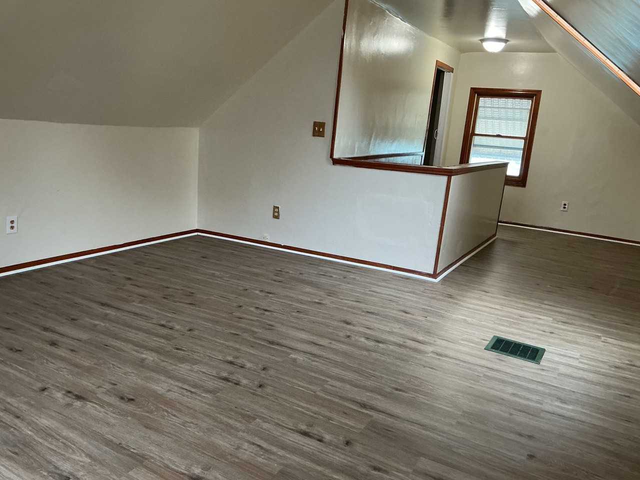 4642 N 45th St - Photo 2 of 16