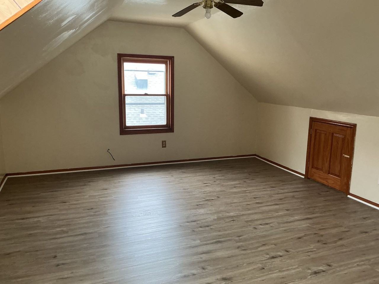 4642 N 45th St - Photo 4 of 16