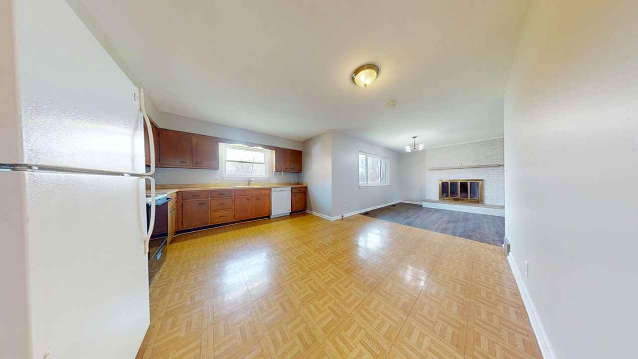 187 S Gamble St - Photo 4 of 13