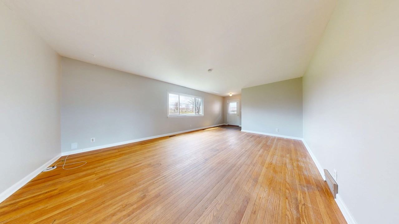 187 S Gamble St - Photo 6 of 13