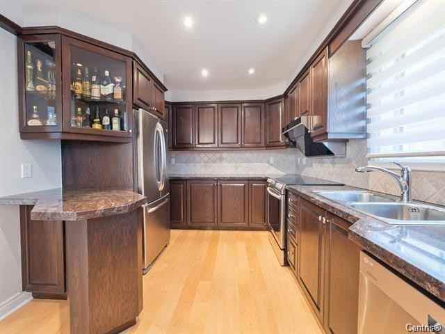7609 Rue Ravary #7609 - Photo 6 of 12
