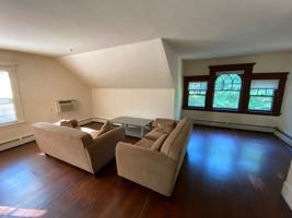 featured image of 180 Edwards St