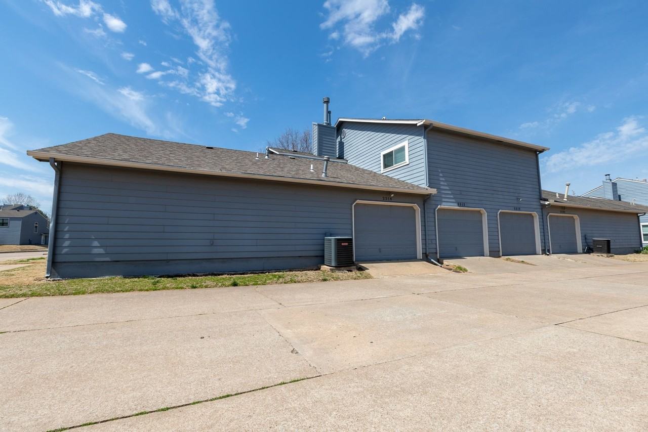 2312 W Quantico St - Photo 7 of 30