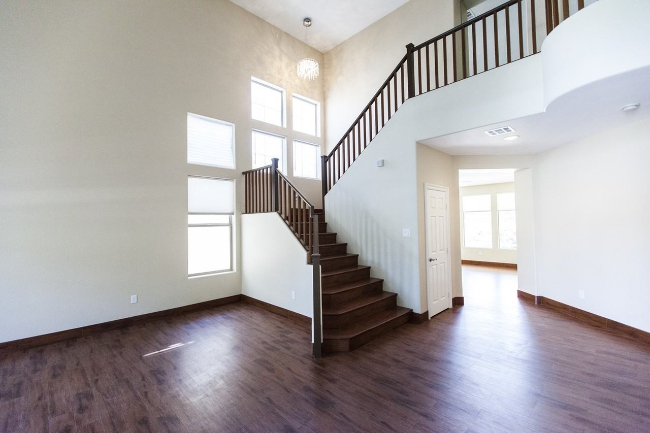 231 Arbour Garden Ave - Photo 5 of 46