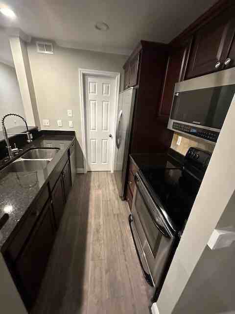 1010 Kingswood Dr #I - Photo 5 of 16