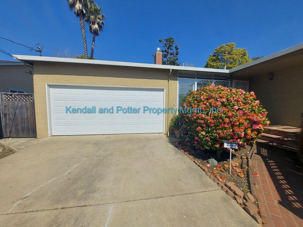 417 Clubhouse Dr - Photo 3 of 25