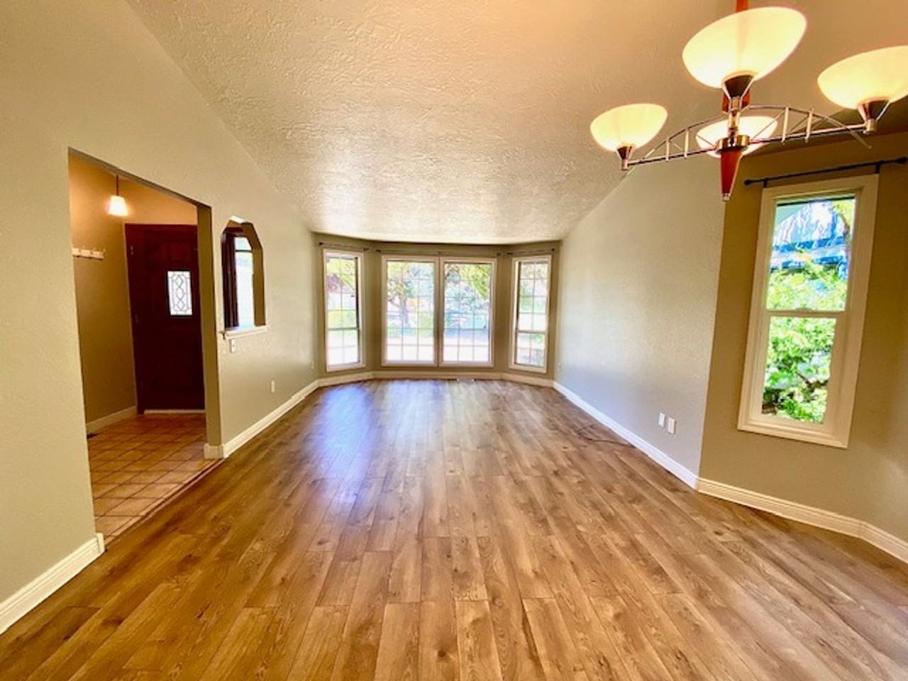 4716 N Anchor Way - Photo 7 of 50