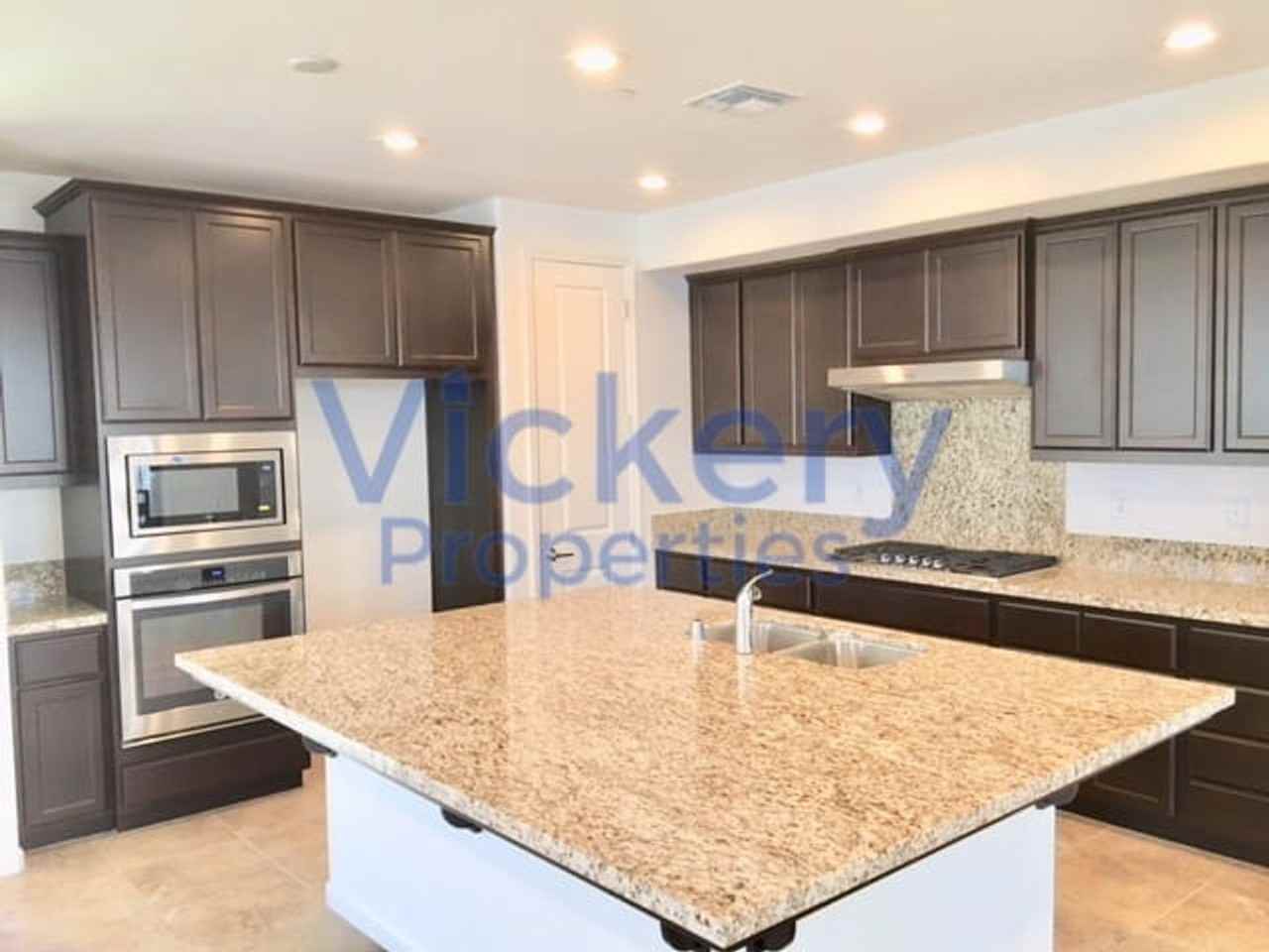 5536 Metropolitan Way - Photo 3 of 18