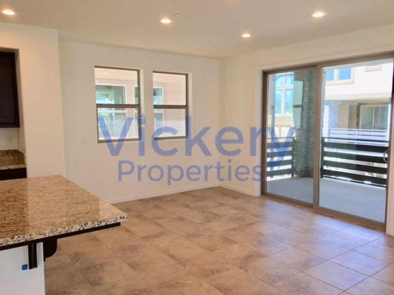 5536 Metropolitan Way - Photo 4 of 18