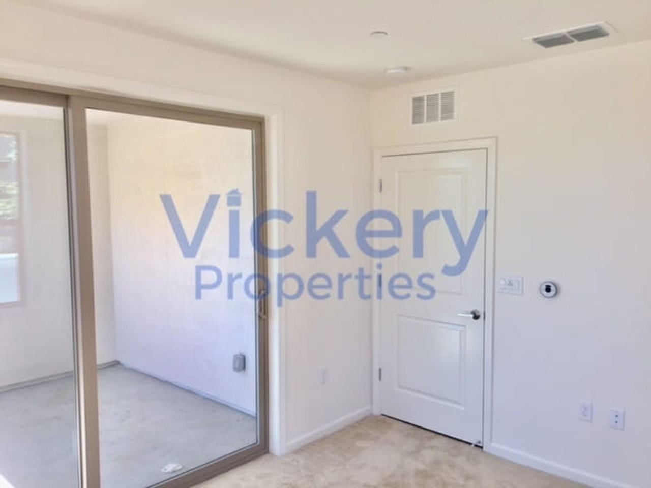 5536 Metropolitan Way - Photo 7 of 18