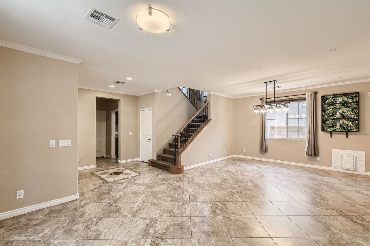 1533 Mount Noble Ct - Photo 4 of 28