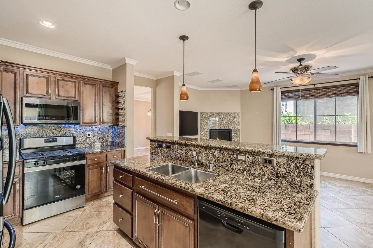 1533 Mount Noble Ct - Photo 7 of 28