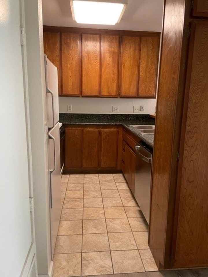 4900 E Chapman Ave - Photo 5 of 18