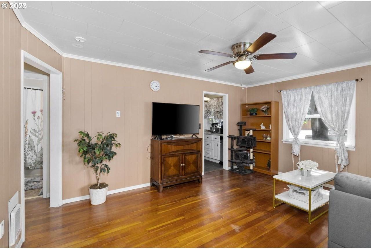 499 Sw 5th Ave - Photo 6 of 27