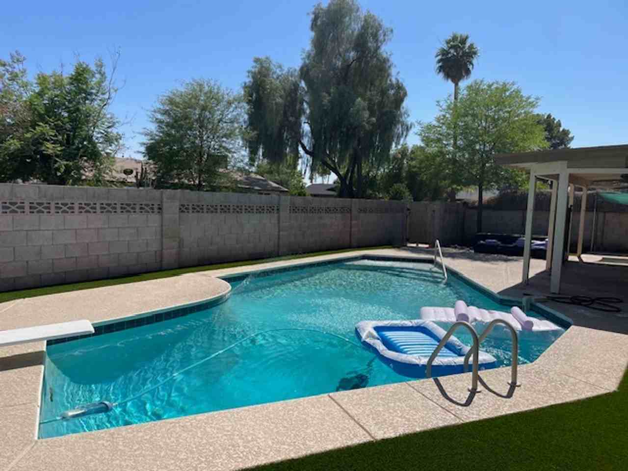 1633 E La Jolla Dr - Photo 6 of 33