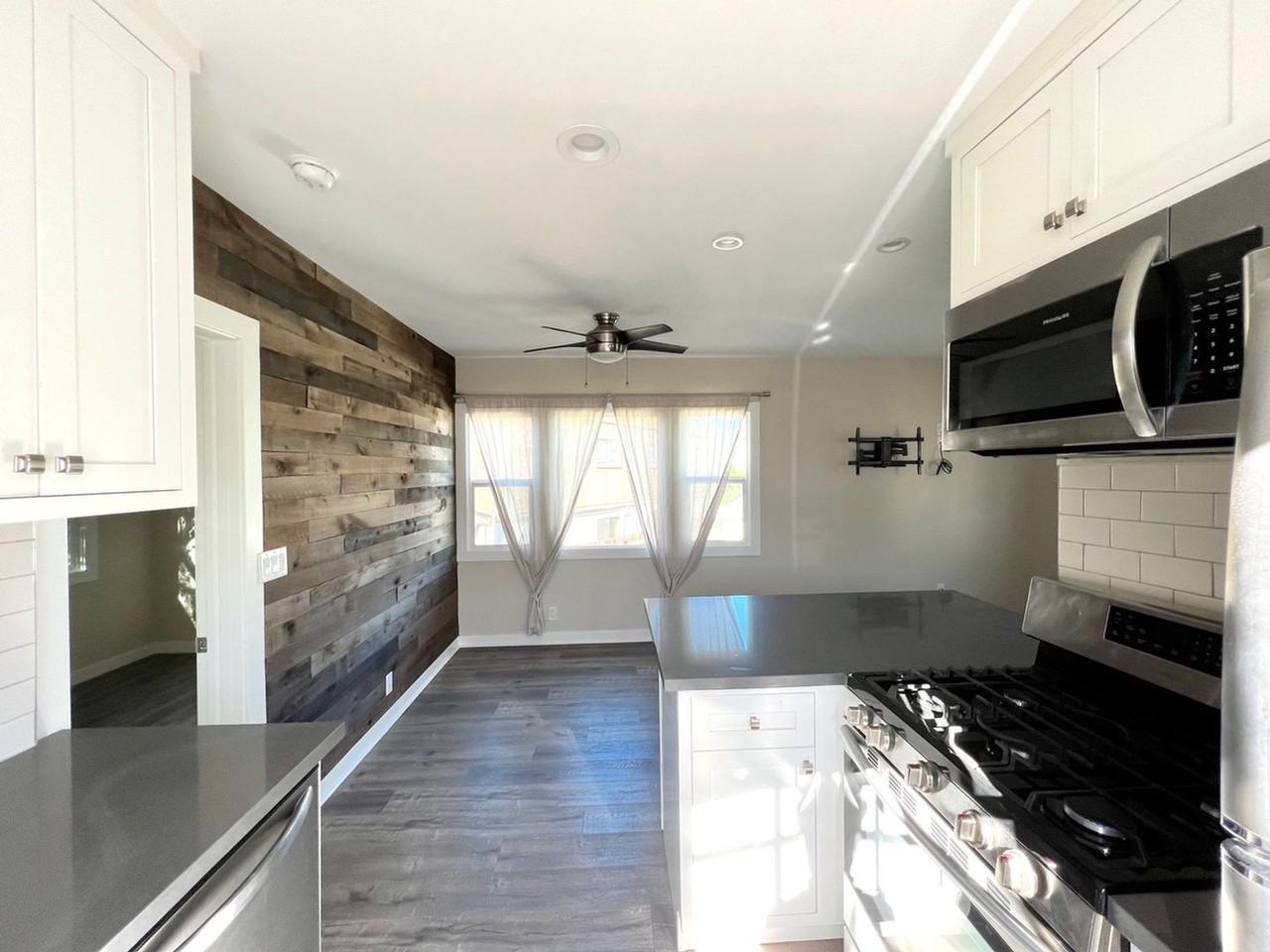 2053 Pierpont Blvd #C - Photo 4 of 16