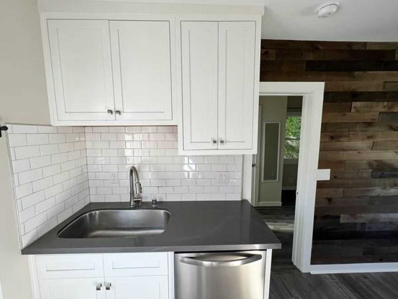 2053 Pierpont Blvd #C - Photo 5 of 16