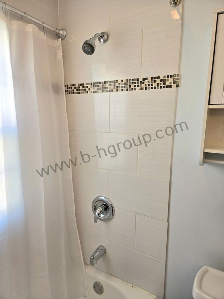 4529 18th Ave - Photo 6 of 23