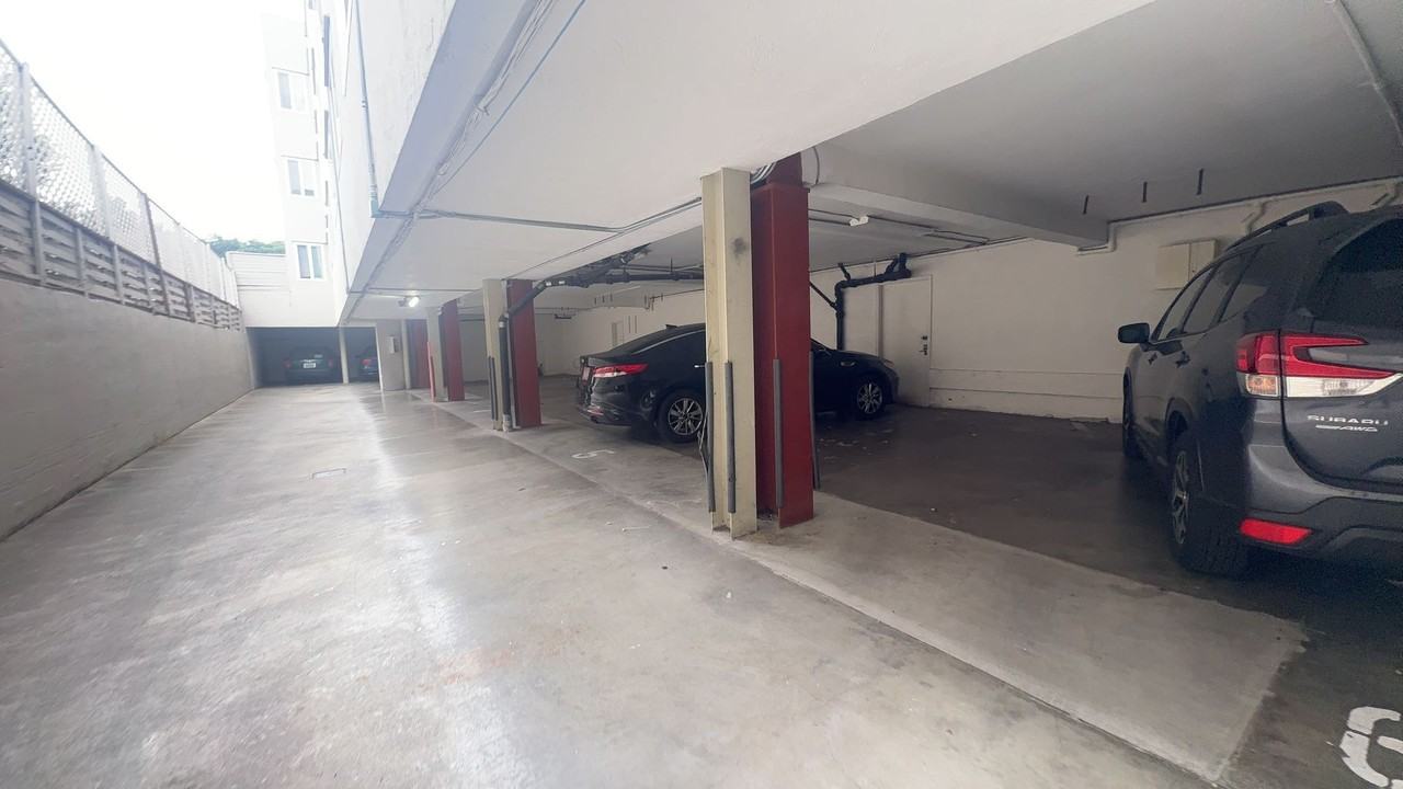 450 28th St - Photo 5 of 6