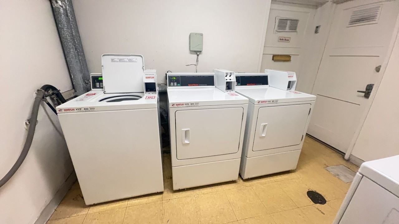 450 28th St - Photo 6 of 6