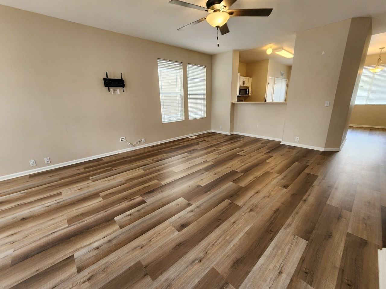 2474 Saint Paul Dr - Photo 3 of 16