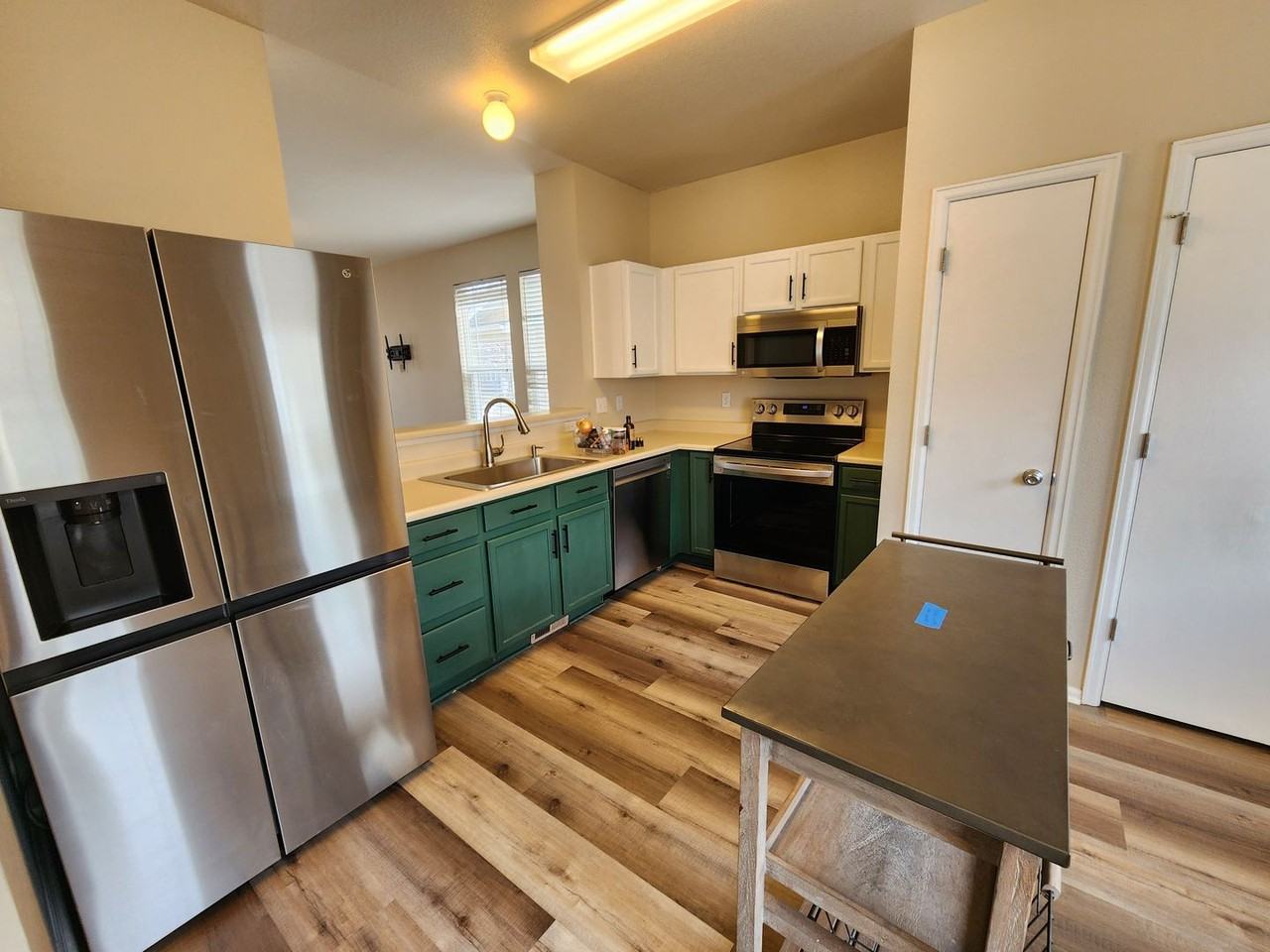 2474 Saint Paul Dr - Photo 5 of 16