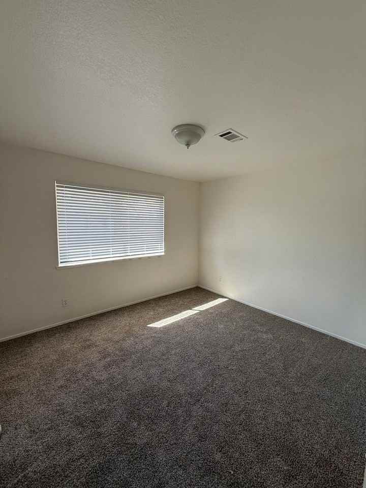 451 Tabor Ave - Photo 5 of 17