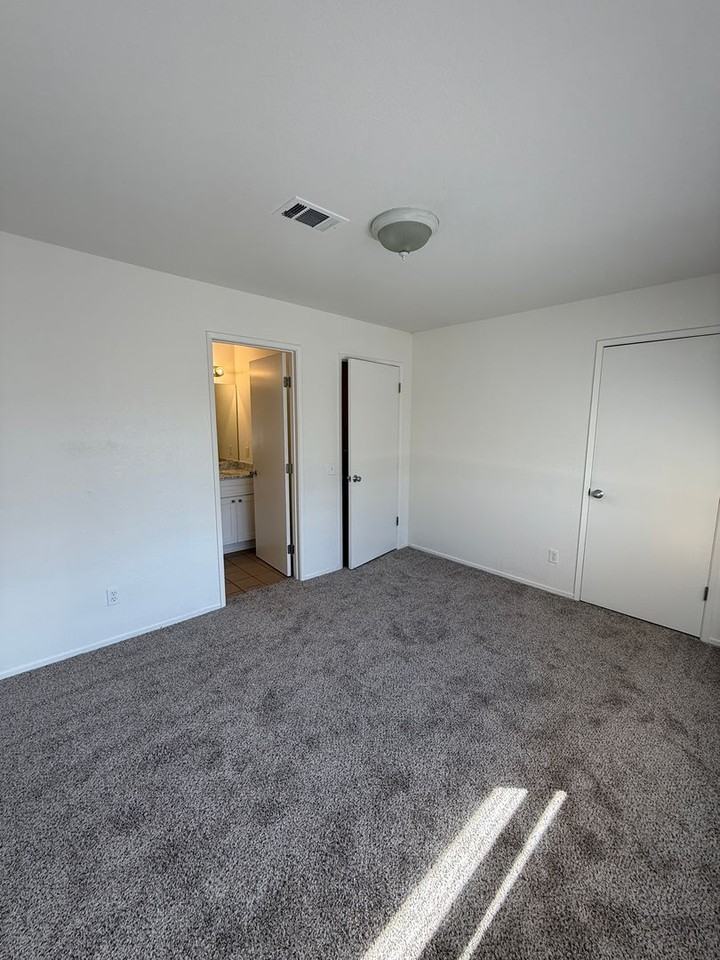 451 Tabor Ave - Photo 6 of 17