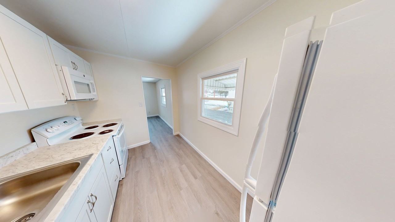 13 Hawley Ave - Photo 6 of 21