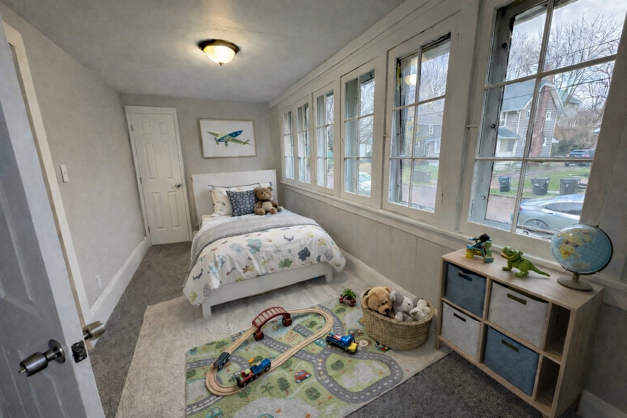 1168 Pondview Ave - Photo 7 of 17