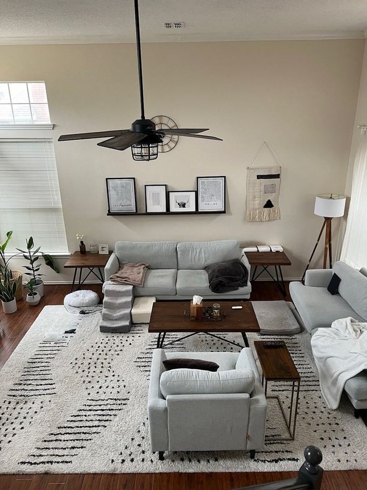 2217 Heatherton Pl - Photo 2 of 12