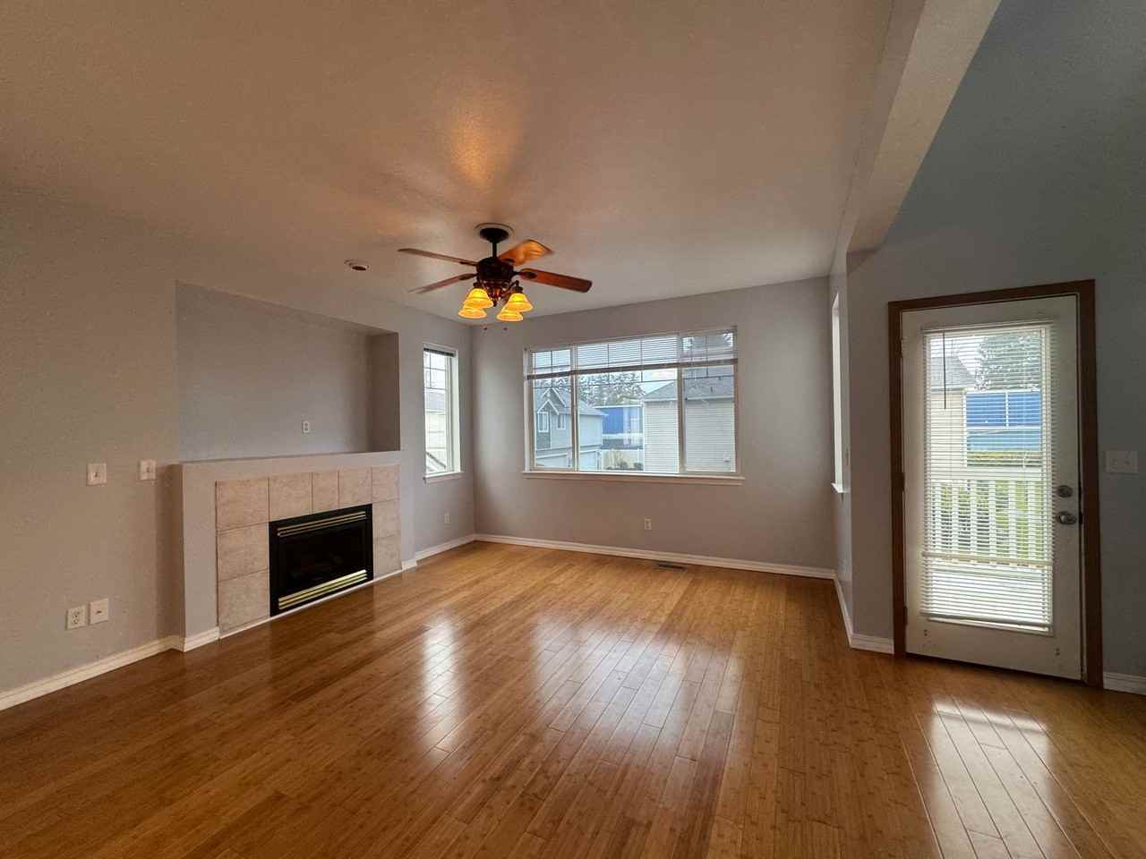 11219 3rd Ave E - Photo 5 of 22