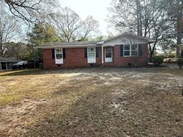 featured image of 2109 Lombardy Dr