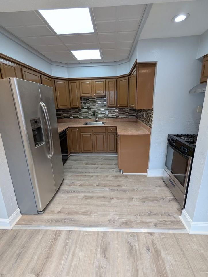 865 Marshall Ave - Photo 3 of 21