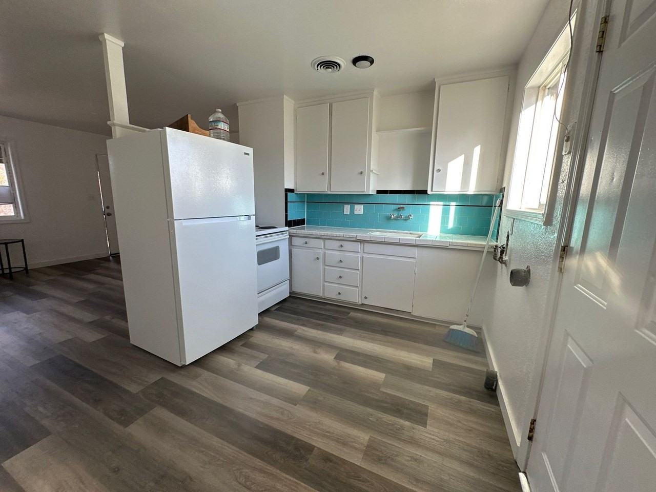 2250 Home Ave - Photo 4 of 14