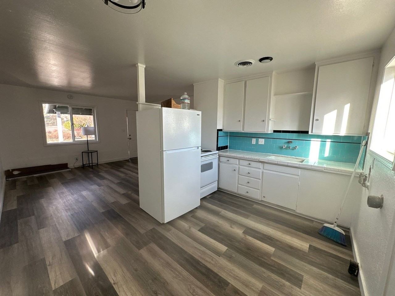 2250 Home Ave - Photo 5 of 14