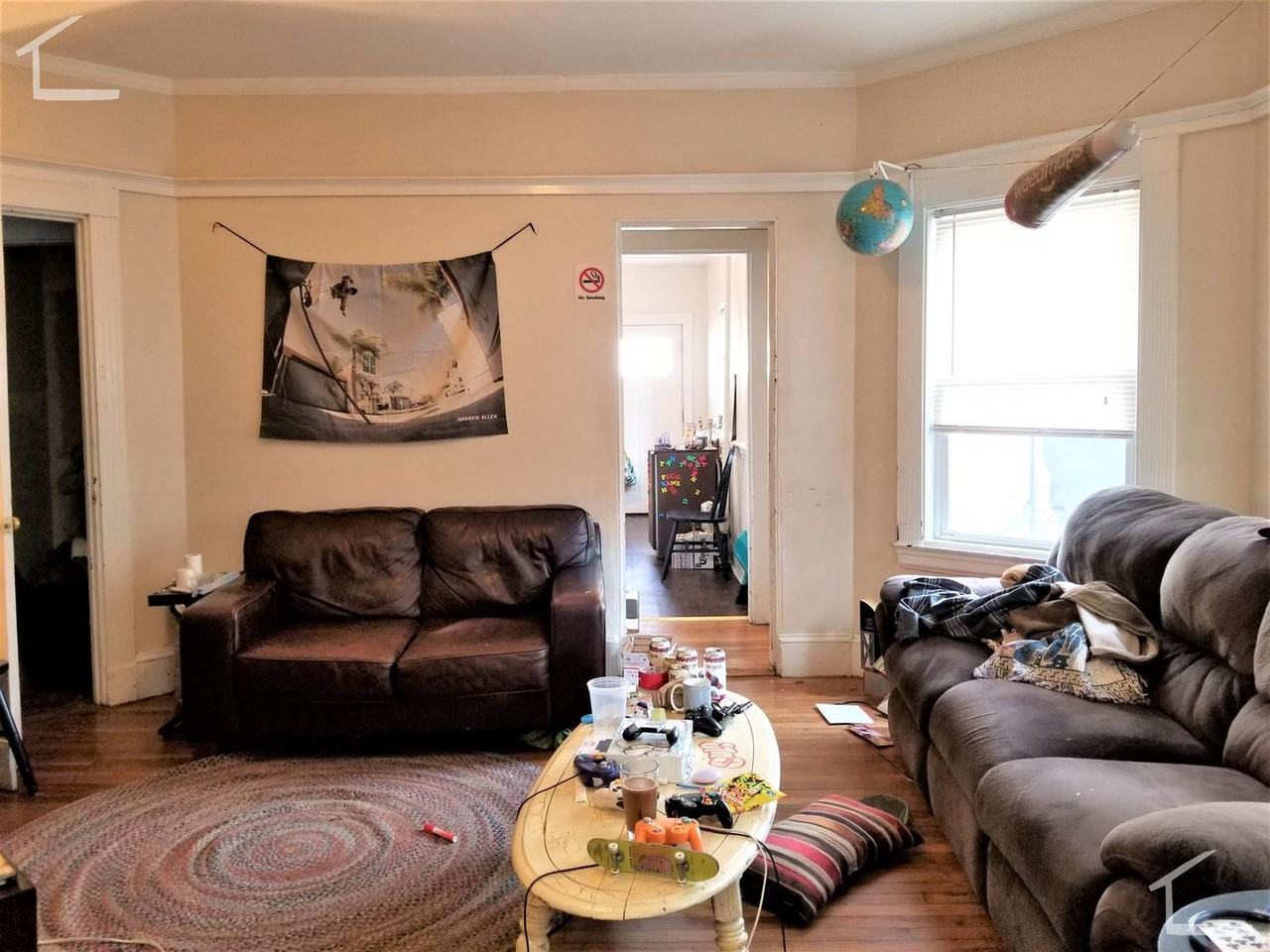 99 Linden St - Photo 4 of 12