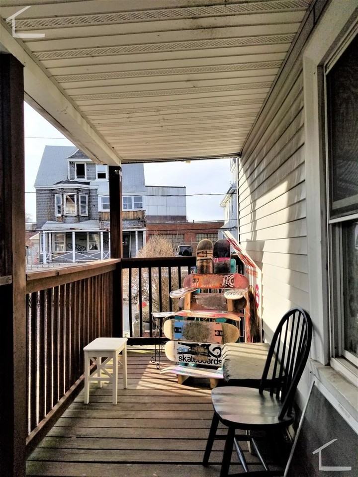 99 Linden St - Photo 7 of 12
