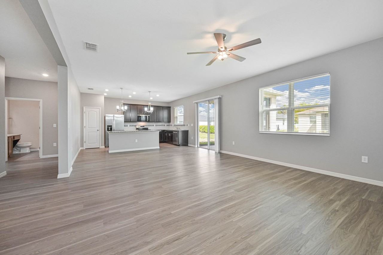 17325 Coastal Ridge Dr - Photo 6 of 27