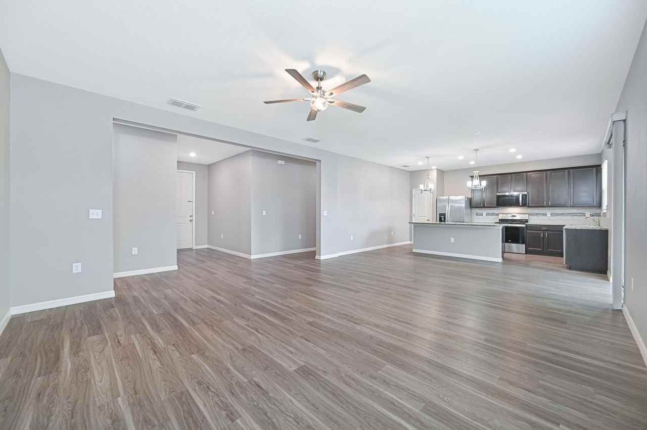 17325 Coastal Ridge Dr - Photo 7 of 27