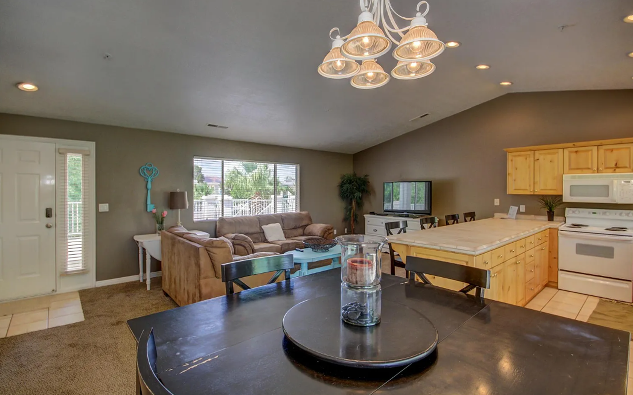 1845 W Canyon View Dr #1216 - Photo 5 of 19