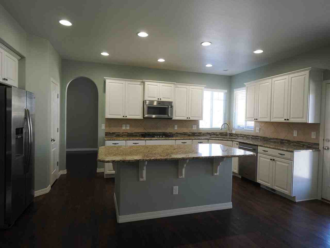 5280 Mount Cutler Ct - Photo 6 of 31