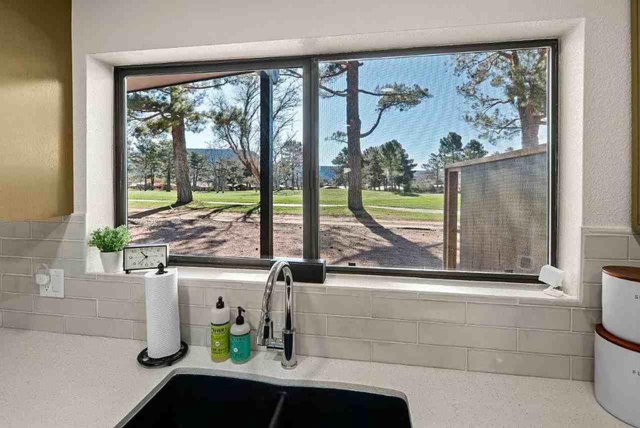 S-1073 - Photo 4 of 26