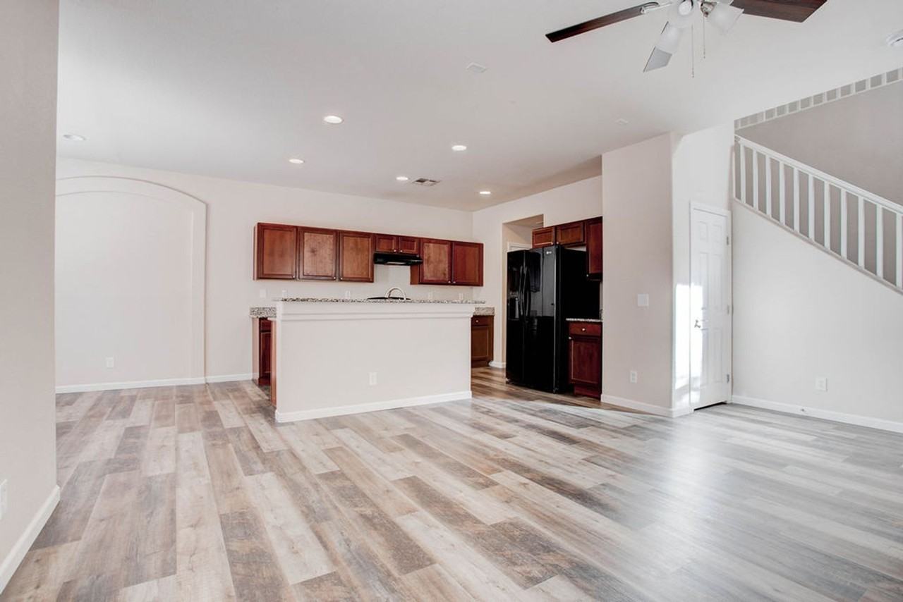 1133 Via Rocca - Photo 5 of 47