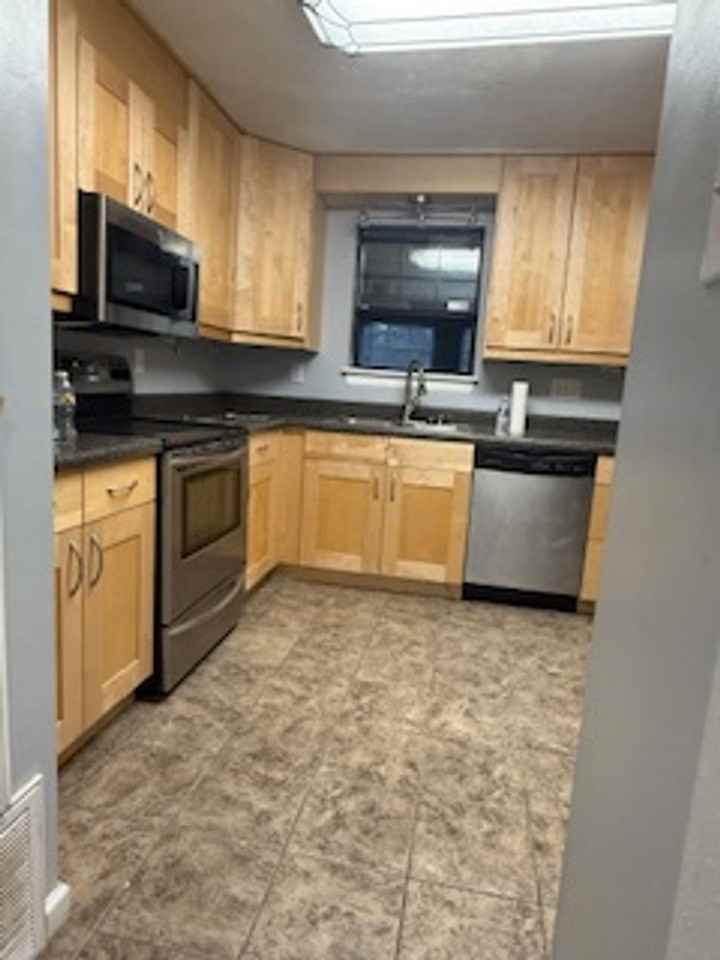 4343 Ridge Cliff Dr - Photo 4 of 13