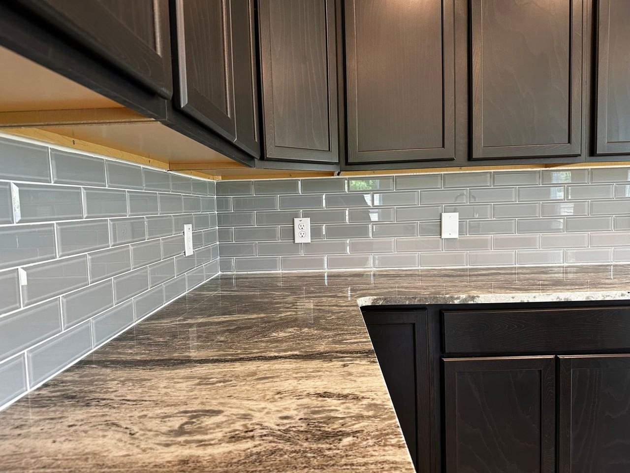 1005 Elise Ave - Photo 5 of 19