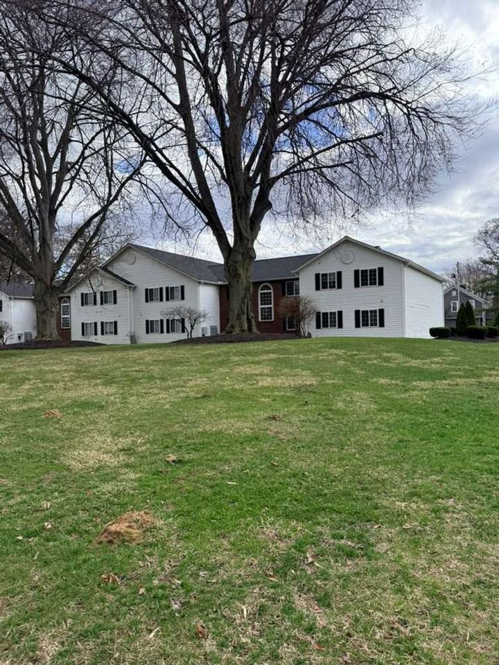 617 Mentor Ave - Photo 3 of 9