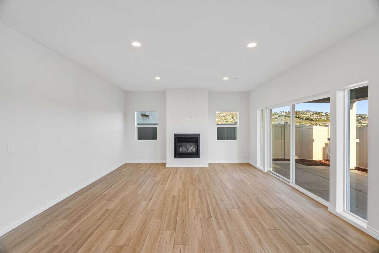 8501 Grove Hill Ct - Photo 4 of 15