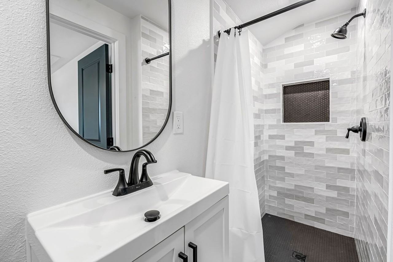 406 Sierra Ave - Photo 5 of 13