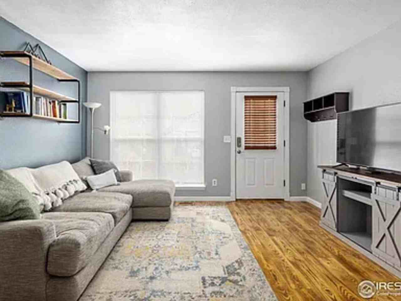 11951 E Kepner Dr - Photo 5 of 27